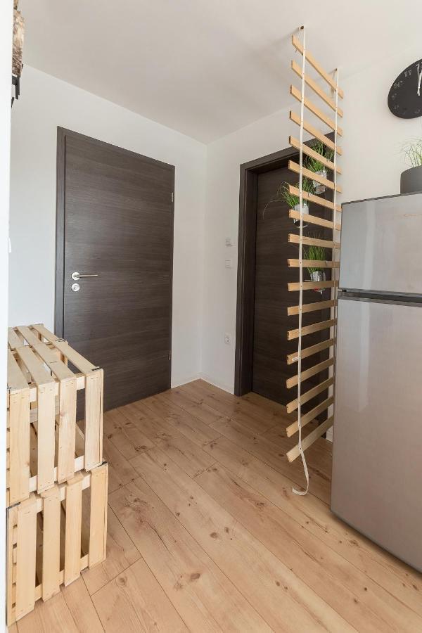 Apartments Rok Ljubljana Ngoại thất bức ảnh