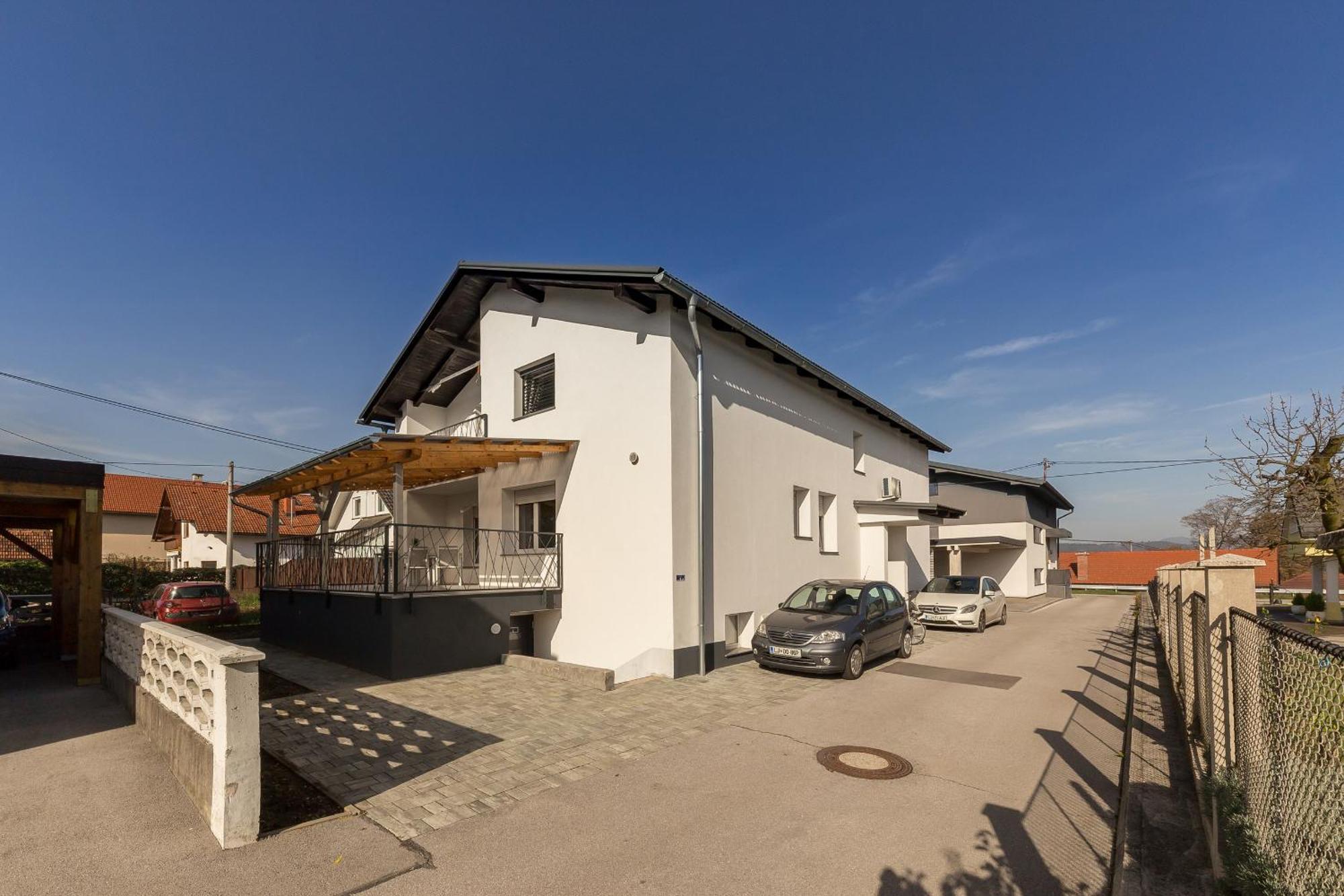Apartments Rok Ljubljana Ngoại thất bức ảnh