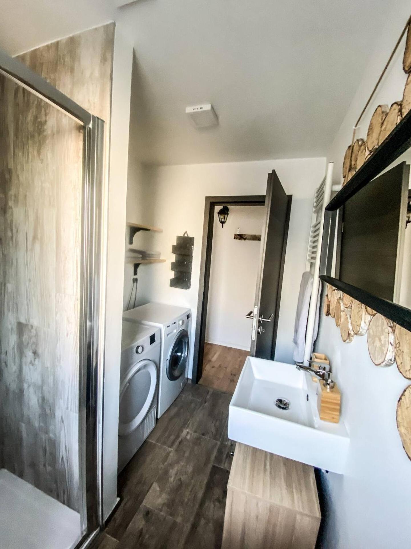 Apartments Rok Ljubljana Ngoại thất bức ảnh